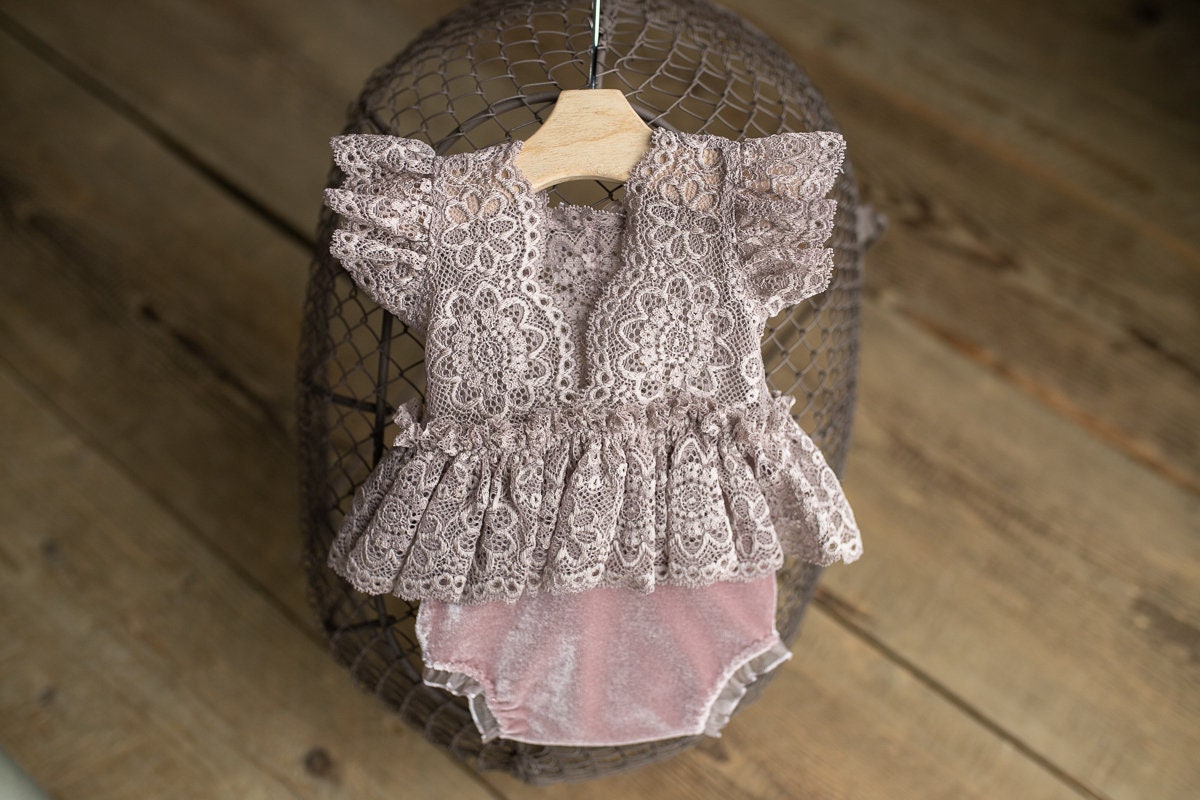 Newborn Girl Outfit,Newborn baby girl romper& headband,Newborn Outfit,Newborn Photography Props,Pregnancy gift,Newborn girl gift