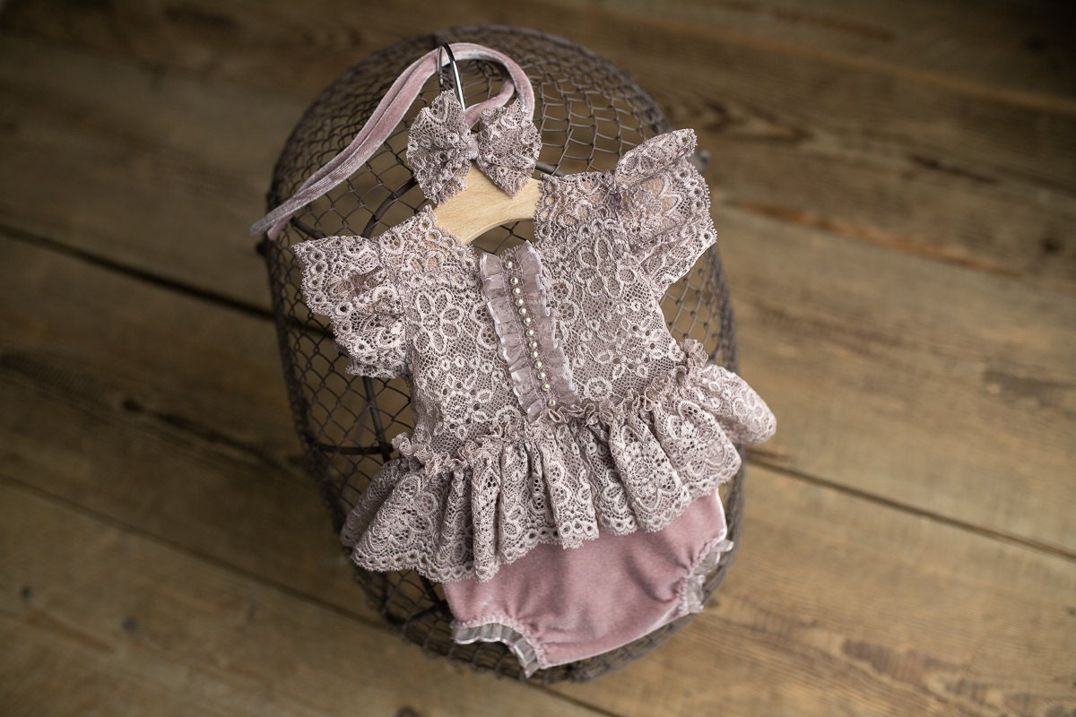 Newborn Girl Outfit,Newborn baby girl romper& headband,Newborn Outfit,Newborn Photography Props,Pregnancy gift,Newborn girl gift