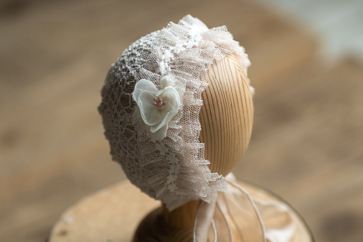 RTS! Newborn lace Bonnet,Newborn lace Sleep Hat,Newborn Hat,Newborn outfit,Newborn cap,Newborn photography,Newborn lace Sleeper Hat
