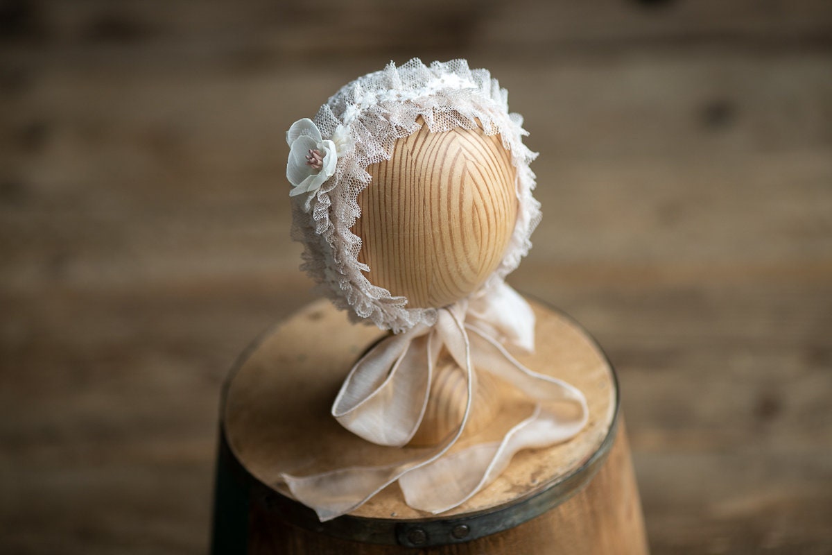 RTS! Newborn lace Bonnet,Newborn lace Sleep Hat,Newborn Hat,Newborn outfit,Newborn cap,Newborn photography,Newborn lace Sleeper Hat