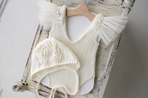 Knitted romper and bonnet,Newborn Photography Prop Set,Newborn photography outfit,Newborn girl photoshoot outfit,Pregnancy gift