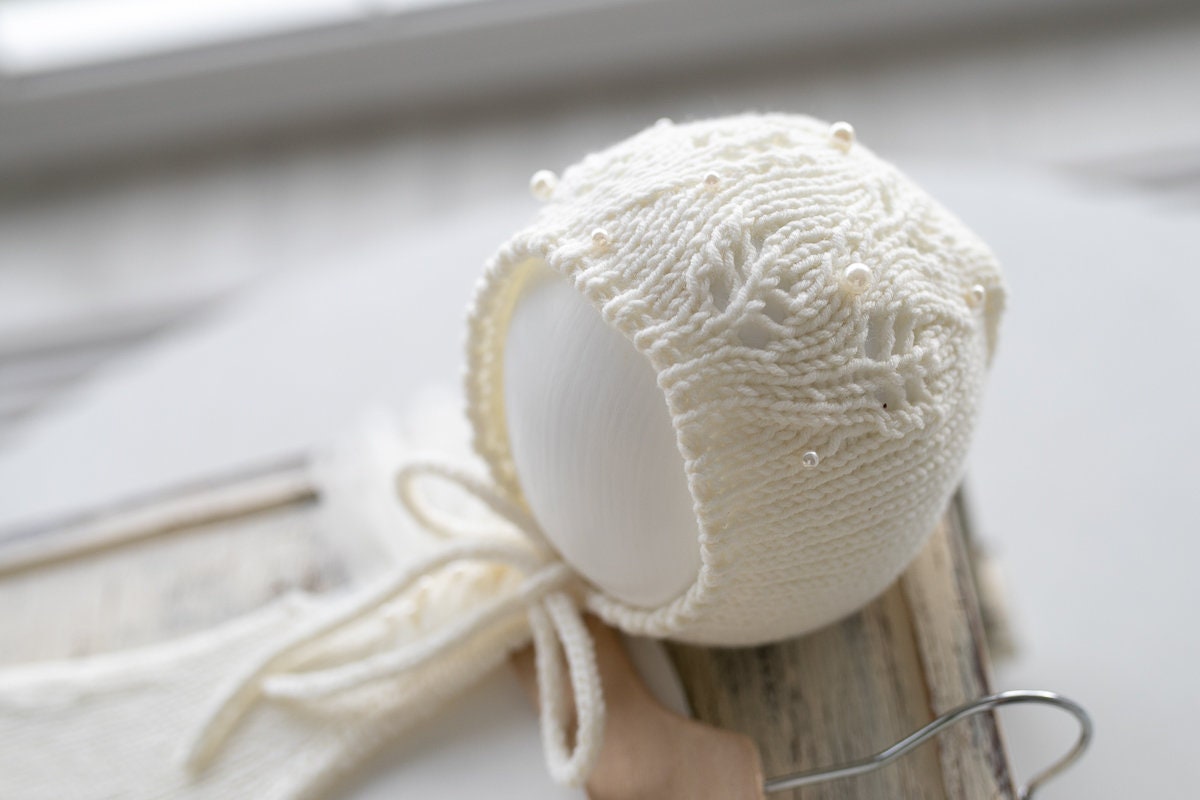 Knitted romper and bonnet,Newborn Photography Prop Set,Newborn photography outfit,Newborn girl photoshoot outfit,Pregnancy gift
