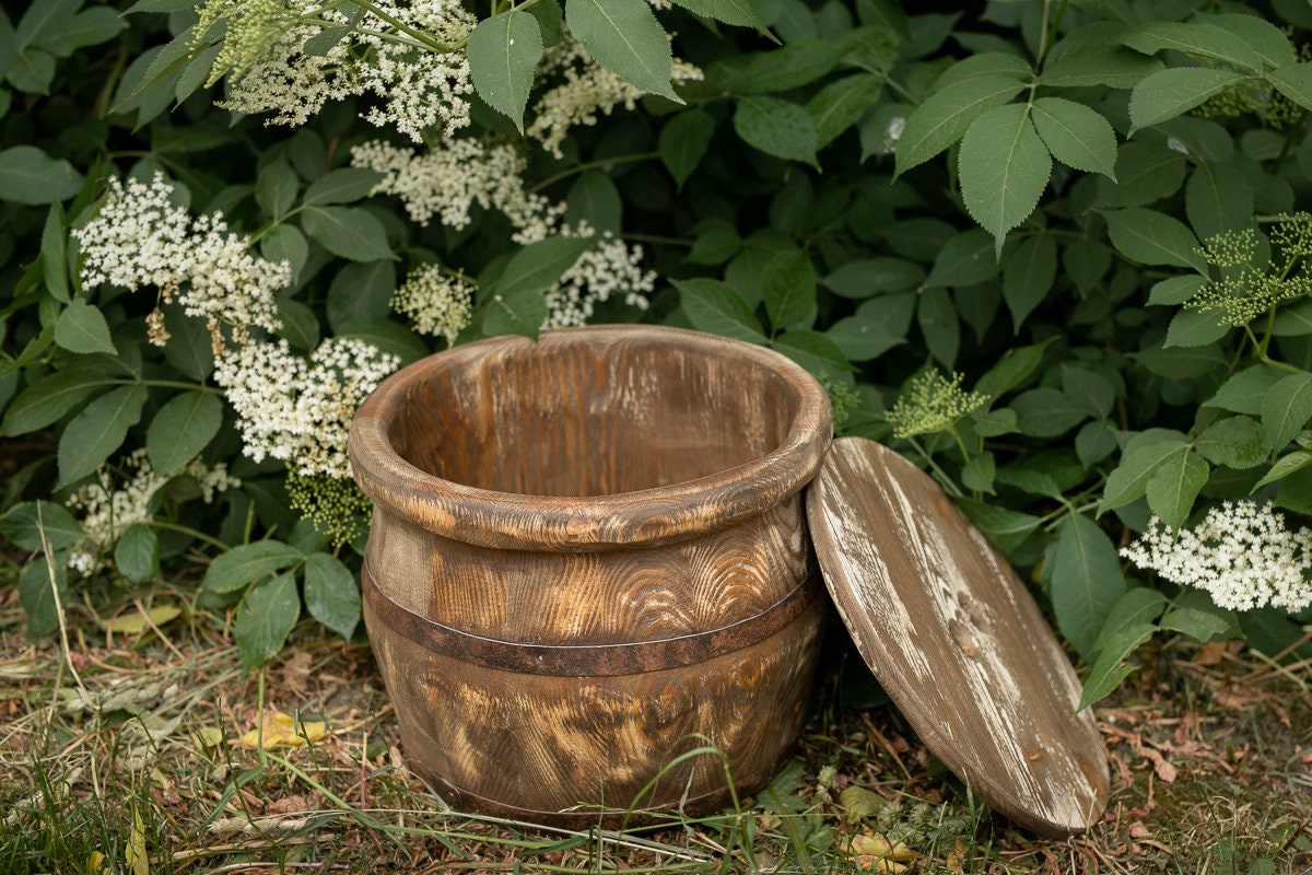 Newborn wood barrel,Newborn barrel,Newborn wooden bowl,Carved Wooden barrel,Newborn photography,Newborn photo prop,Newborn wood bucket