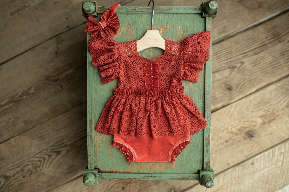 Newborn Romper girl made of velvet fabric with lace and headband,Newborn Outfit,Newborn Photography Props,Newborn Photo Props,Pregnancy gift
