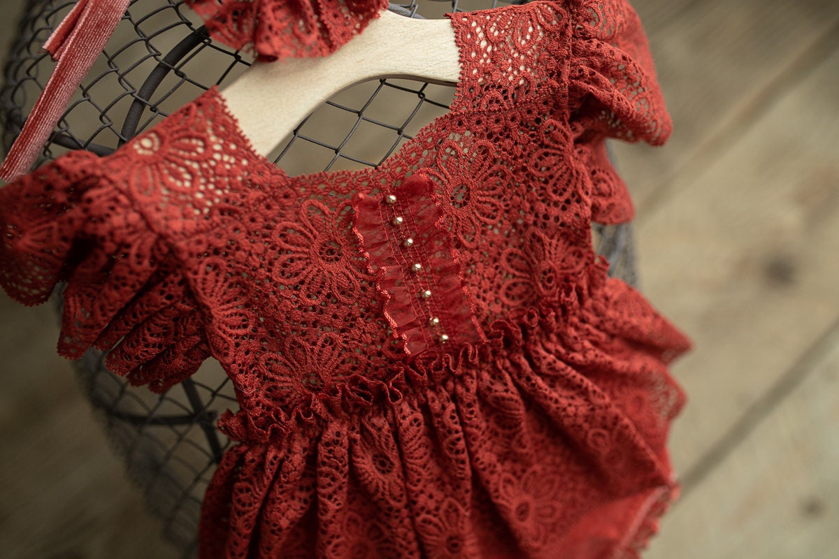 Newborn Romper girl made of velvet fabric with lace and headband,Newborn Outfit,Newborn Photography Props,Newborn Photo Props,Pregnancy gift