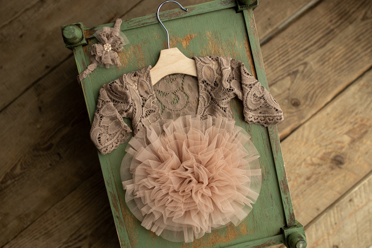 Newborn romper for Newborn Baby Girl with Elegant Lace Trim Headband,Newborn Photography Props,Newborn Prop,Pregnancy gift,Newborn baby gift