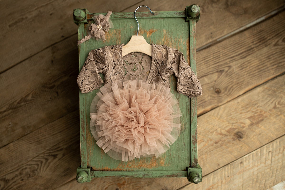 Newborn romper for Newborn Baby Girl with Elegant Lace Trim Headband,Newborn Photography Props,Newborn Prop,Pregnancy gift,Newborn baby gift