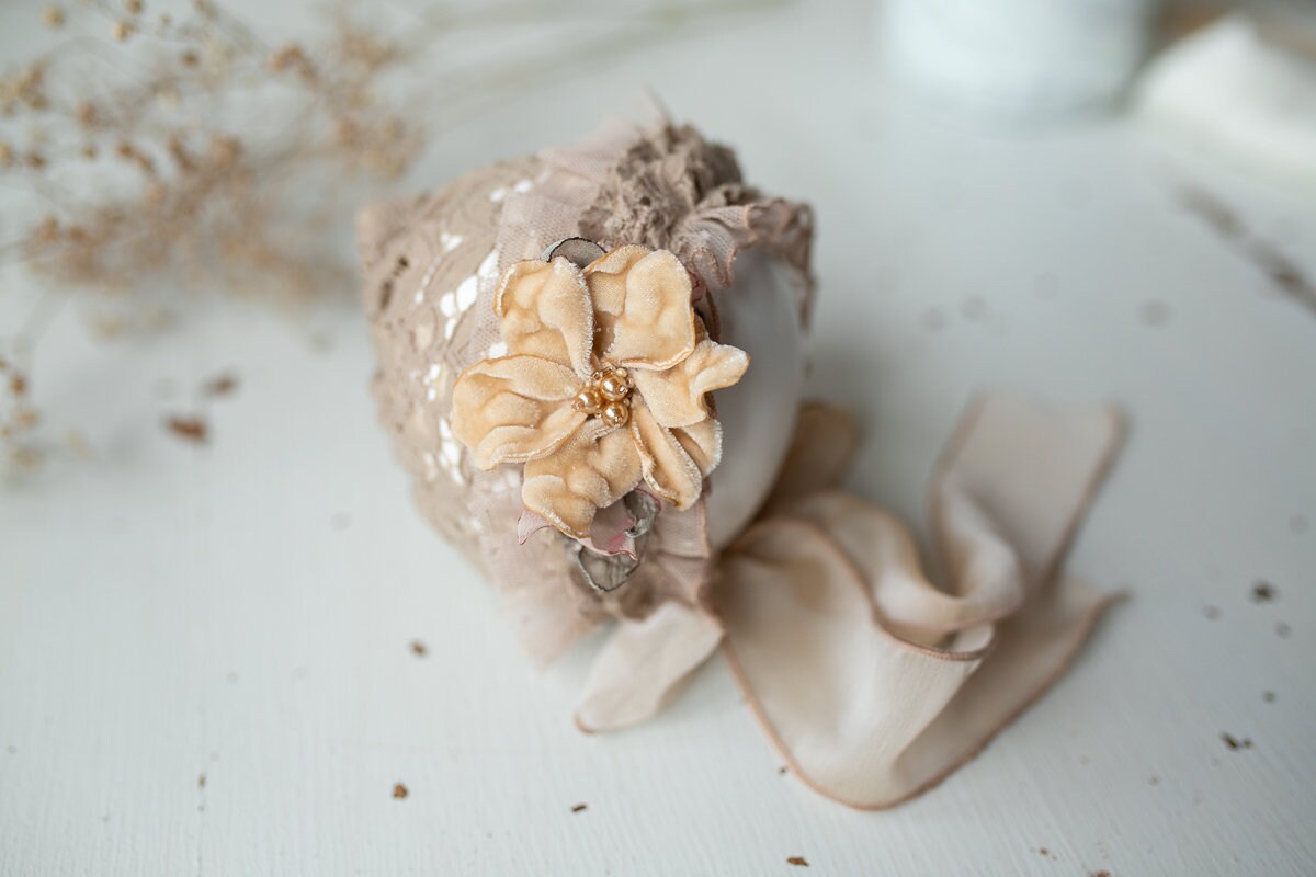 Newborn Lace Bonnet,Newborn Lace Sleep Hat,Newborn Hat,Newborn outfit,Newborn cap,Newborn photography,Newborn Lace Sleeper Hat