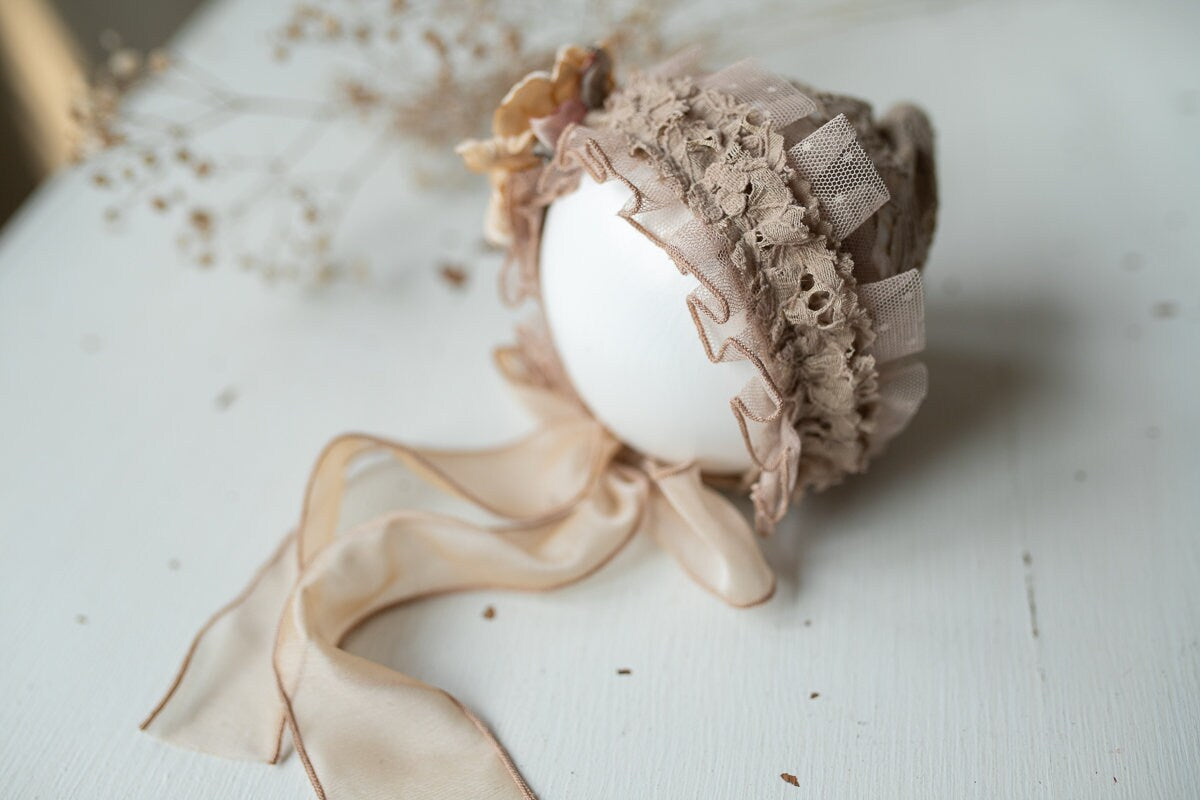 Newborn Lace Bonnet,Newborn Lace Sleep Hat,Newborn Hat,Newborn outfit,Newborn cap,Newborn photography,Newborn Lace Sleeper Hat