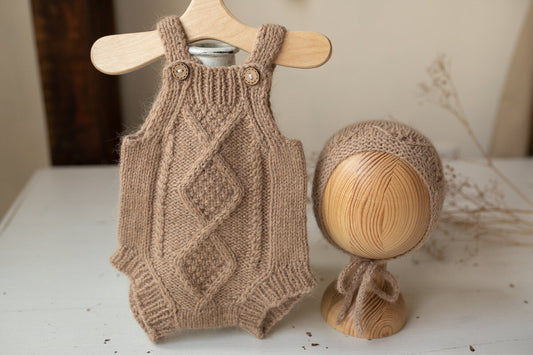 Knitted romper and bonnet,Newborn Photography Prop Set,Newborn photography outfit,Newborn girl photoshoot outfit,Pregnancy gift