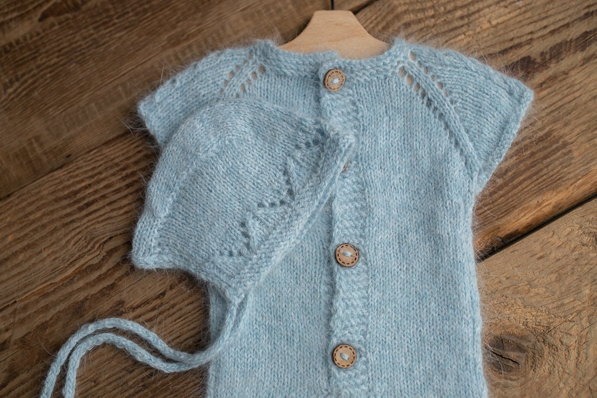 Knitted romper and bonnet,Newborn knitted Set,Newborn photography outfit,Сable knit romper,Pregnancy gift,newborn knit outfit,newborn props