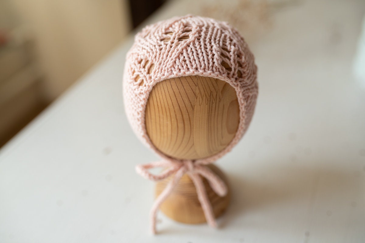 Knitted romper and bonnet,Newborn Photography Prop Set,Newborn photography outfit,Newborn girl photoshoot outfit,Pregnancy gift