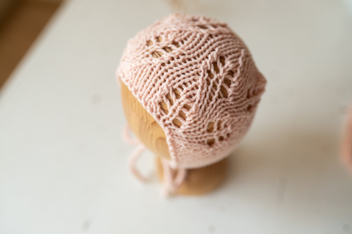 Knitted romper and bonnet,Newborn Photography Prop Set,Newborn photography outfit,Newborn girl photoshoot outfit,Pregnancy gift