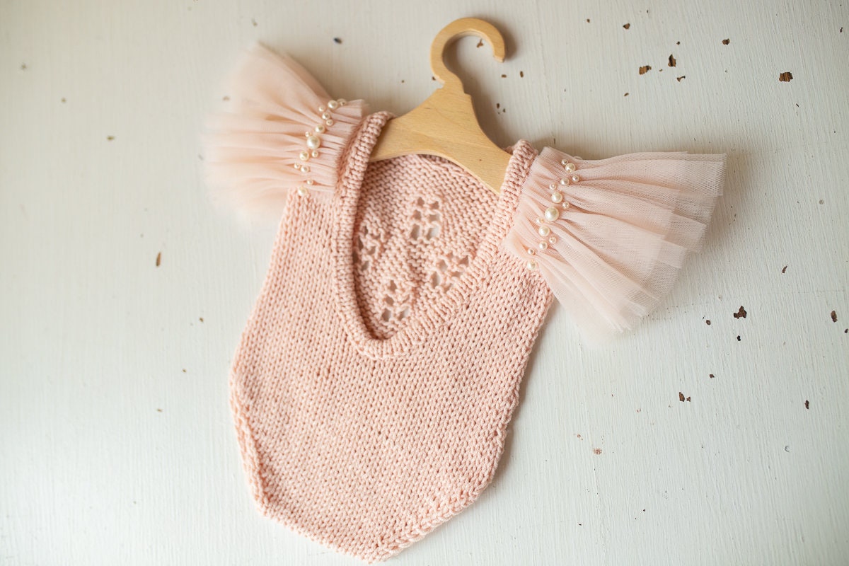 Knitted romper and bonnet,Newborn Photography Prop Set,Newborn photography outfit,Newborn girl photoshoot outfit,Pregnancy gift