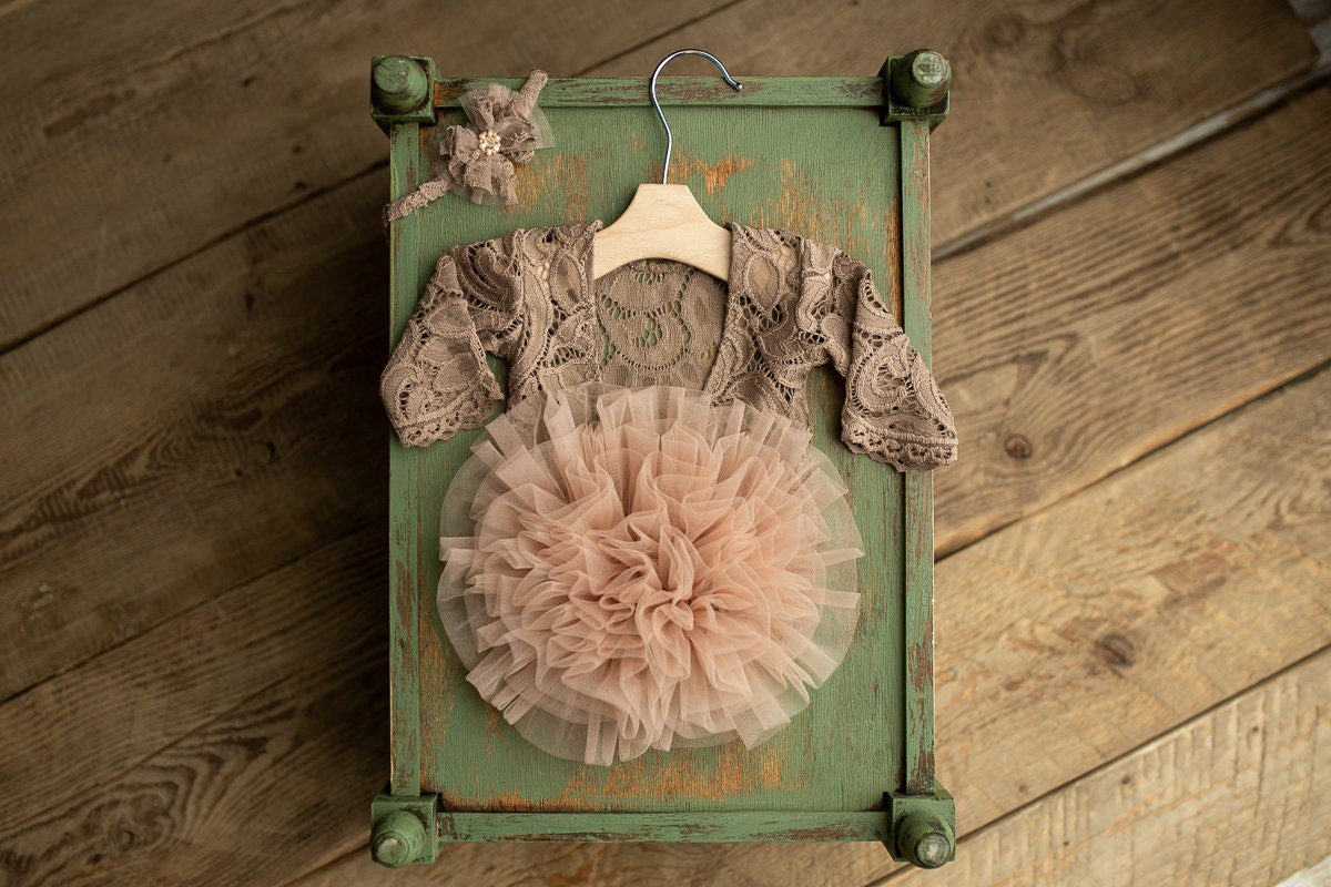Newborn romper for Newborn Baby Girl with Elegant Lace Trim Headband,Newborn Photography Props,Newborn Prop,Pregnancy gift,Newborn baby gift