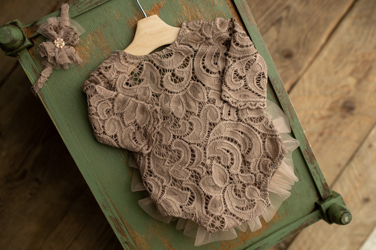 Newborn romper for Newborn Baby Girl with Elegant Lace Trim Headband,Newborn Photography Props,Newborn Prop,Pregnancy gift,Newborn baby gift