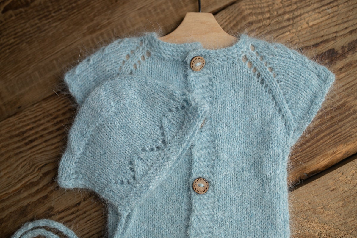 Knitted romper and bonnet,Newborn knitted Set,Newborn photography outfit,Сable knit romper,Pregnancy gift,newborn knit outfit,newborn props