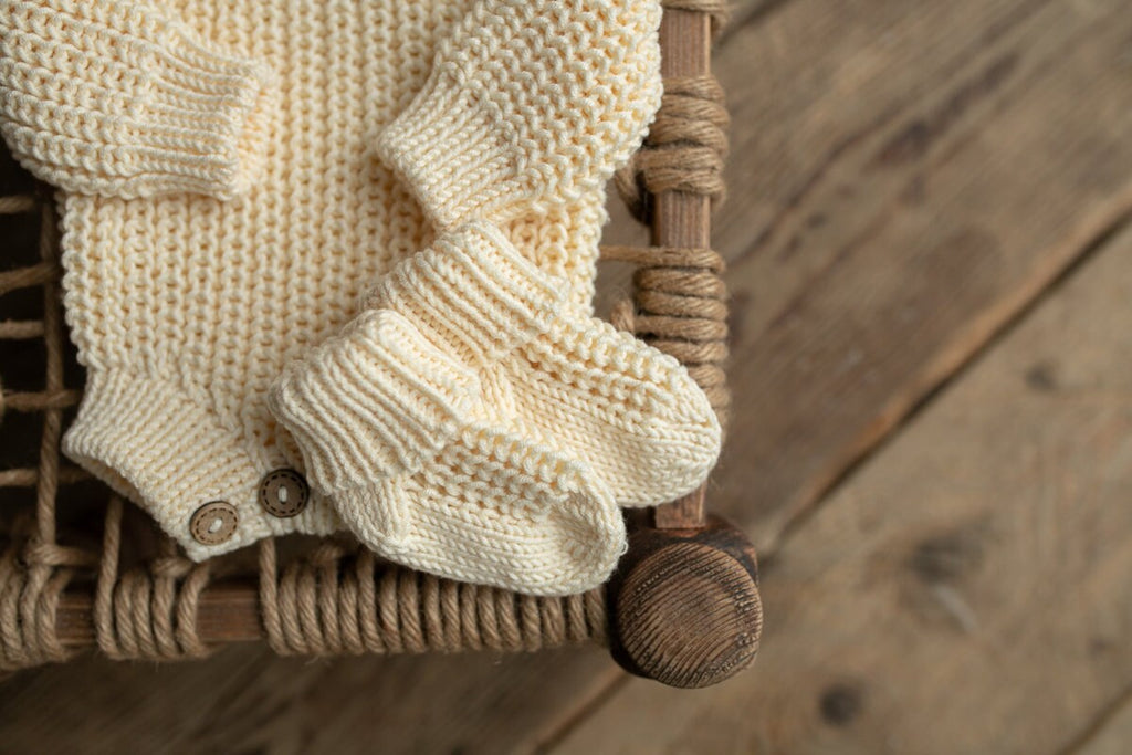 Newborn Knit romper,Newborn Knited set,Newborn Hat,Newborn outfit,Newborn cap,Newborn photography,Pregnancy gift,Knitted newborn photo props