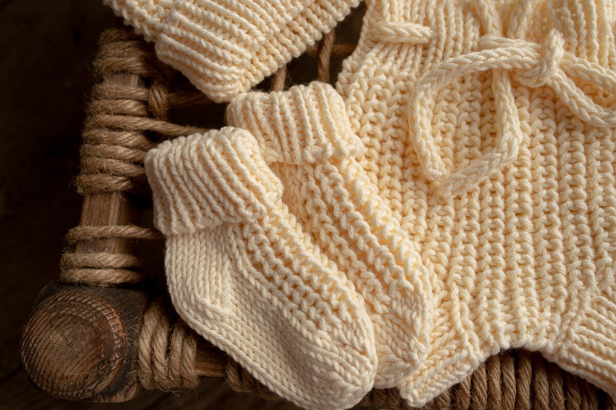 Newborn Knited set,Newborn Knit romper,Newborn Hat,Newborn outfit,Newborn cap,Newborn photography,Pregnancy gift,Knitted newborn photo props