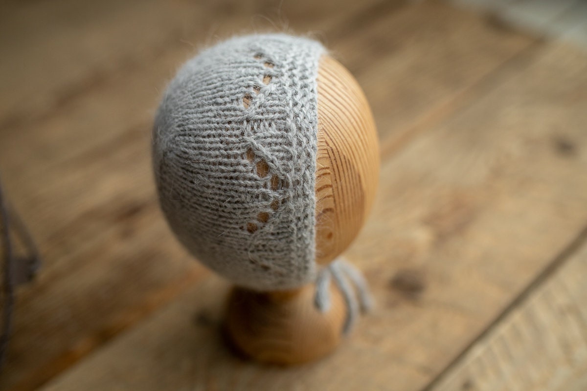 Knitted romper and bonnet,Newborn knitted Set,Newborn photography outfit,Сable knit romper,Pregnancy gift,newborn knit outfit,newborn props