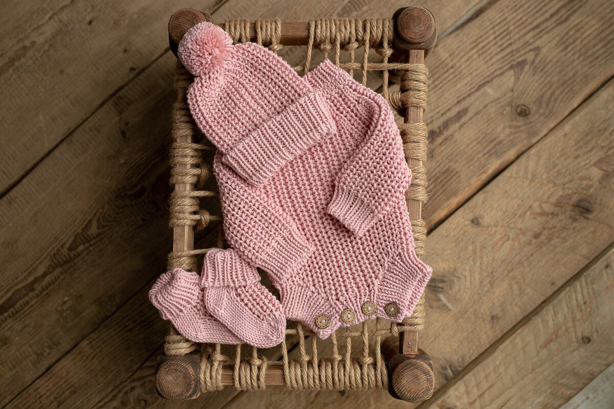 Newborn Knit romper,Newborn Knited set,Newborn Hat,Newborn outfit,Newborn cap,Newborn photography,Pregnancy gift,Knitted newborn photo props
