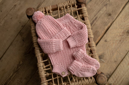 Newborn Knit romper,Newborn Knited set,Newborn Hat,Newborn outfit,Newborn cap,Newborn photography,Pregnancy gift,Knitted newborn photo props