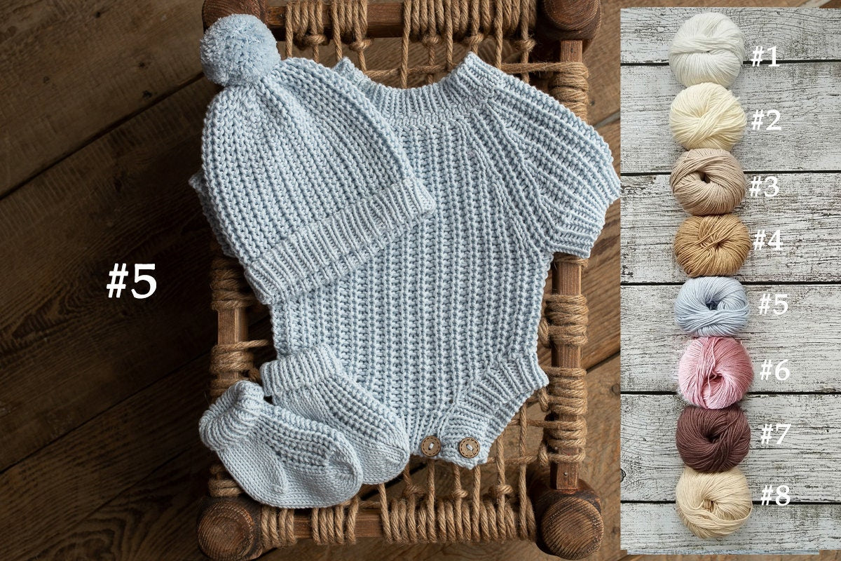Baby Bloomers Outfit,Newborn Knited set,Newborn Hat,Newborn outfit,Newborn cap,Newborn photography,Pregnancy gift,Knitted newborn photo prop
