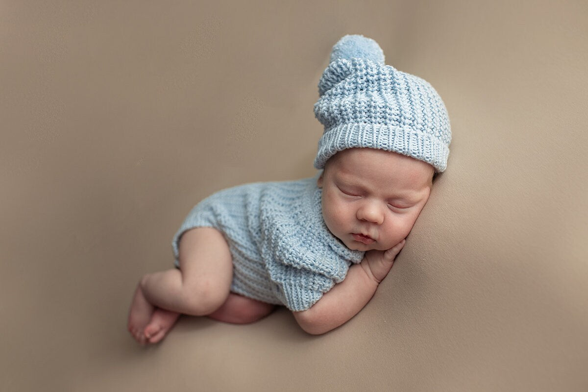 Newborn Knit romper,Newborn Knited set,Newborn Hat,Newborn outfit,Newborn cap,Newborn photography,Pregnancy gift,Knitted newborn photo props