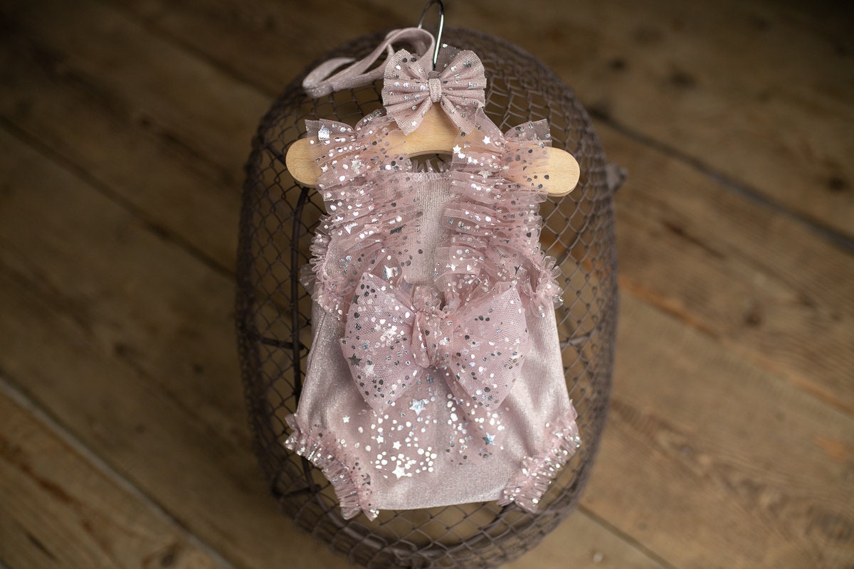 Photo outfit Baby Girl lace romper, Newborn Girl Outfit,Newborn Photography Props, Newborn Photo Props,Pregnancy gift,Newborn girl gift