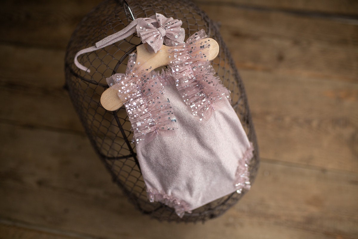 Photo outfit Baby Girl lace romper, Newborn Girl Outfit,Newborn Photography Props, Newborn Photo Props,Pregnancy gift,Newborn girl gift
