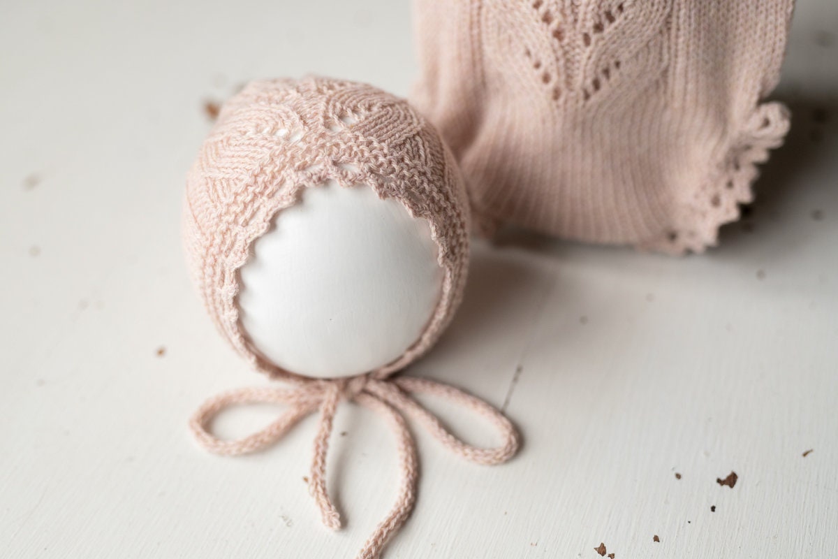 Knitted romper & bonnet,Newborn Photography Prop Set,Newborn photography outfit,Newborn girl photoshoot outfit,Pregnancy gift,Newborn props