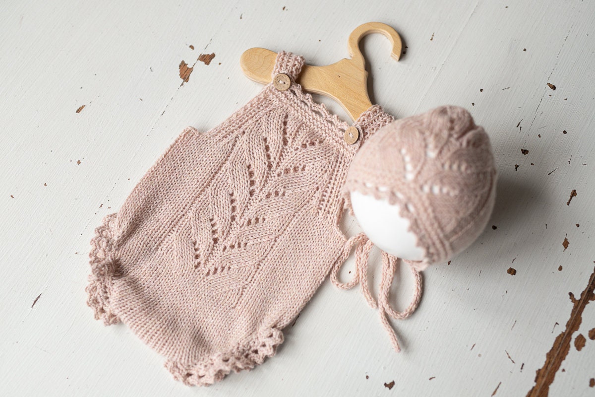Knitted romper & bonnet,Newborn Photography Prop Set,Newborn photography outfit,Newborn girl photoshoot outfit,Pregnancy gift,Newborn props