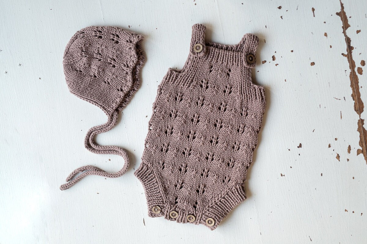 Knitted romper and bonnet,Newborn knitted Set,Newborn photography outfit,Сable knit romper,Pregnancy gift,newborn knit outfit,newborn props