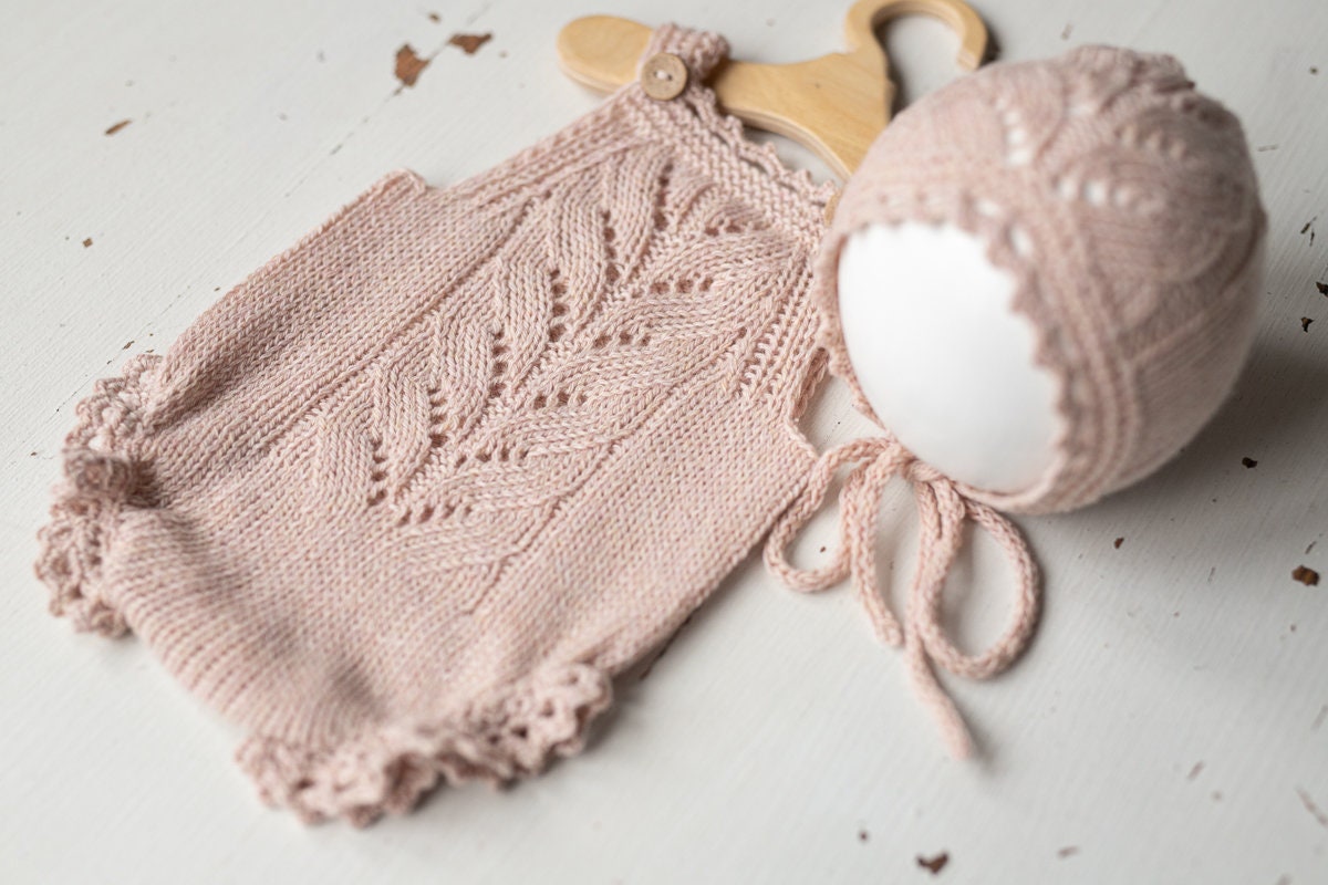 Knitted romper & bonnet,Newborn Photography Prop Set,Newborn photography outfit,Newborn girl photoshoot outfit,Pregnancy gift,Newborn props