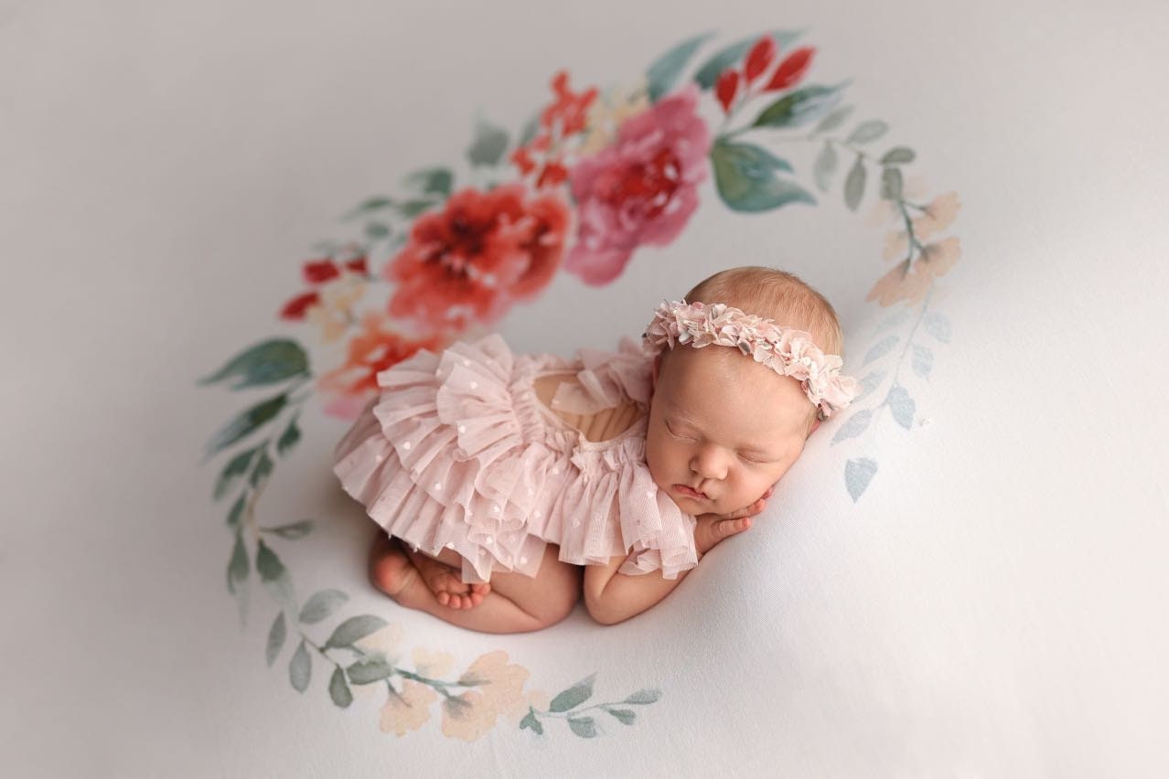Newborn photo outfit girl,Newborn Girl Bonnet,Newborn girl romper,Newborn photography prop,Newborn photo prop set,Newborn prop