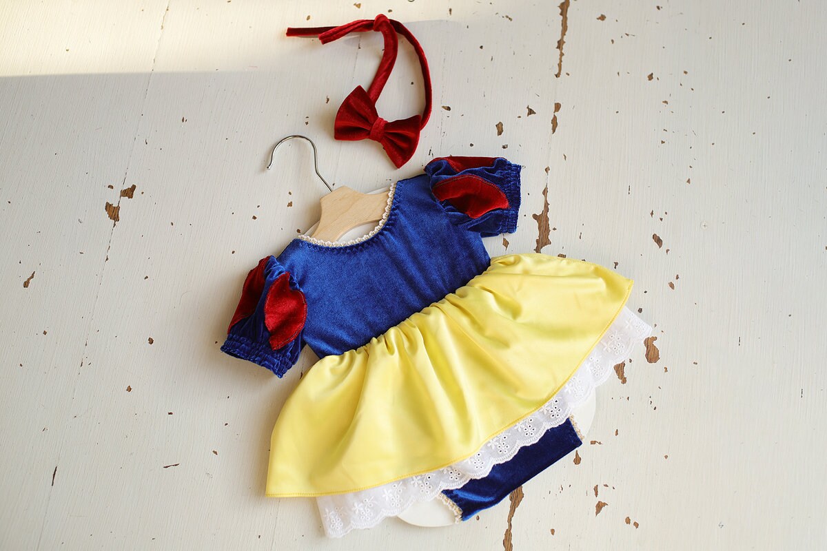 Snow White Princess Dress newborn girl photoshoot outfit,Snow White Toddler newborn girl Costume,Snow White dress with headband photo prop.