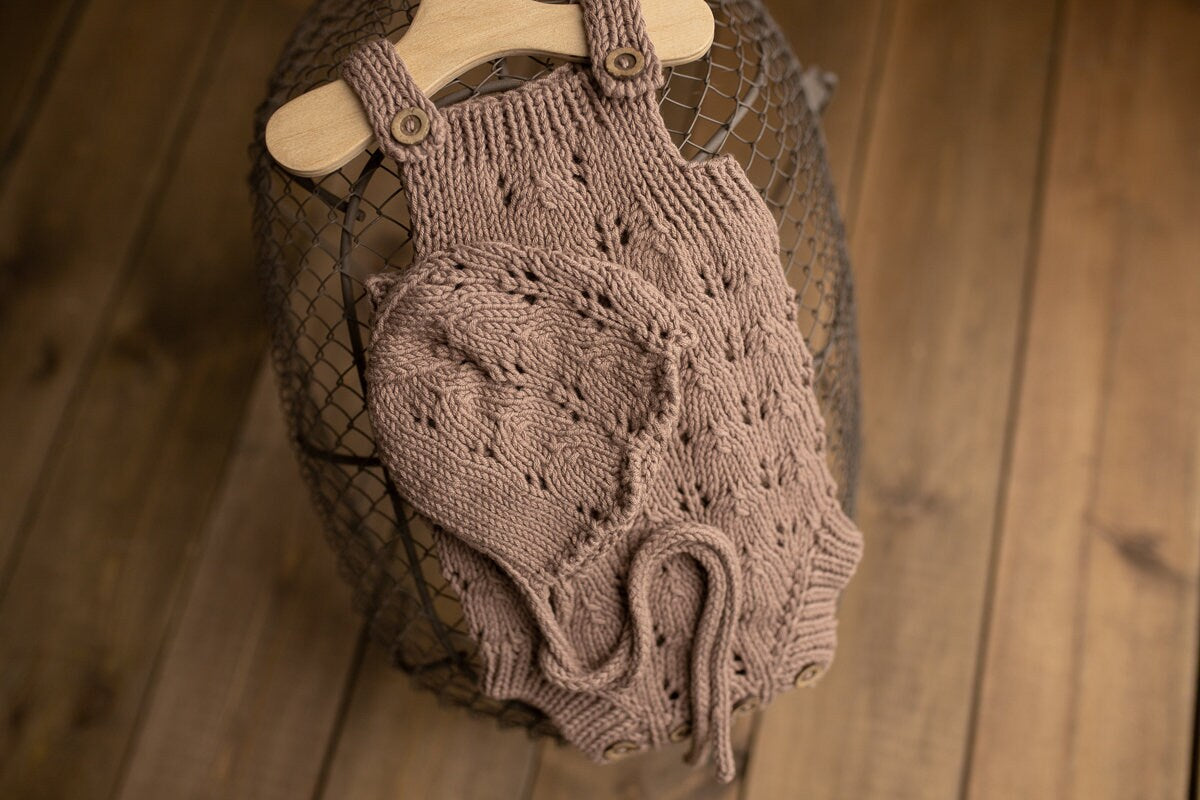 Knitted romper and bonnet,Newborn Photography Prop Set,Newborn photography outfit,Newborn girl photoshoot outfit,Pregnancy gift