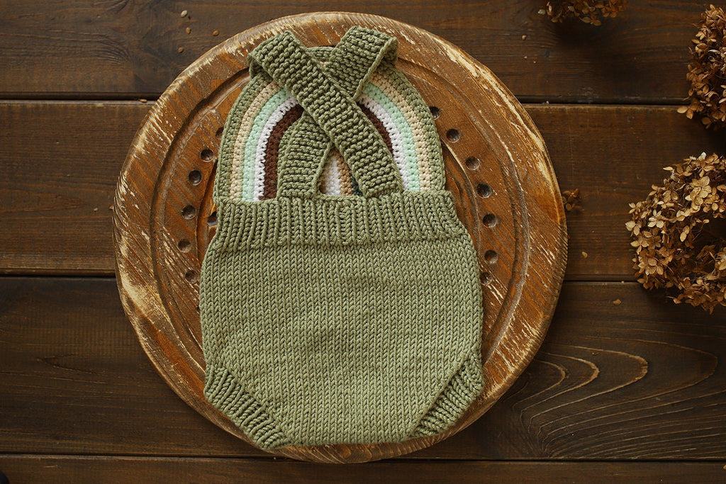 Newborn Knit romper,Newborn Knited set,Newborn Hat,Newborn outfit,Newborn cap,Newborn photography,Pregnancy gift,Knitted newborn photo props