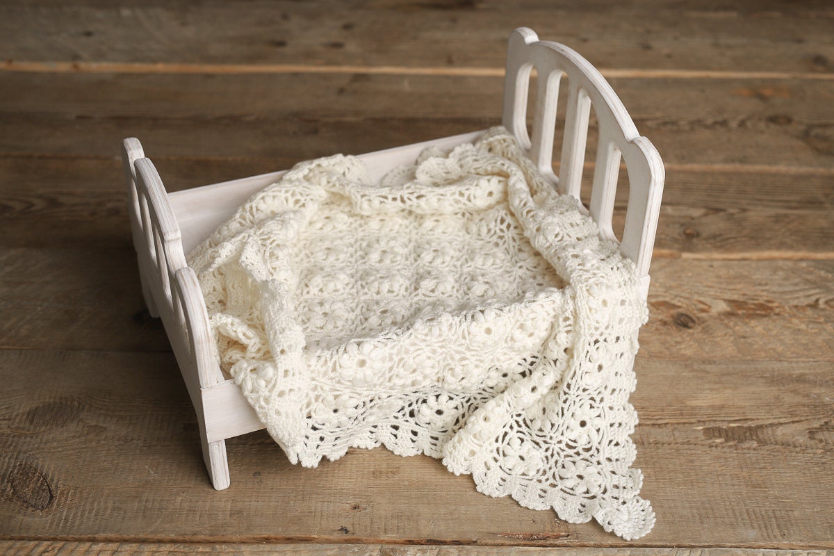 Newborn Wooden Bed,Real Wood Newborn crib Prop,Newborn Photography Props,Newborn Photo Prop,Nursery Decor,Doll Bed,Rustic Wooden Bed