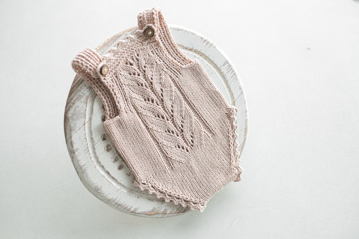 Knitted romper & bonnet,Newborn Photography Prop Set,Newborn photography outfit,Newborn girl photoshoot outfit,Pregnancy gift,Newborn props