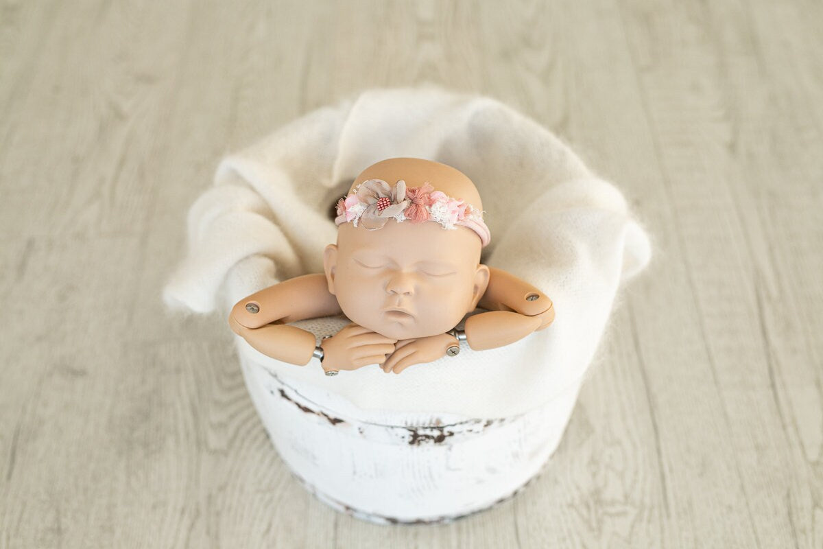 Newborn wood barrel,Newborn barrel,Newborn wooden bowl,Carved Wooden barrel,Newborn photography,Newborn photo prop,Newborn wood bucket