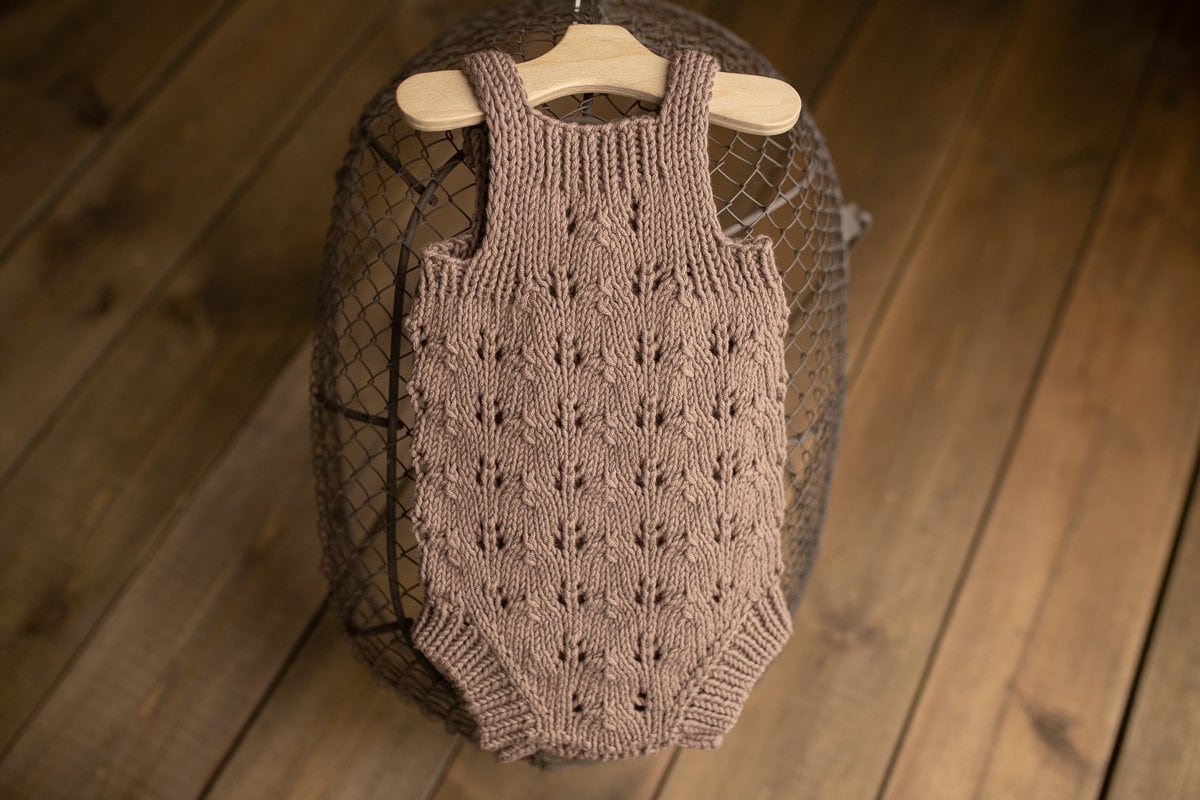 Knitted romper and bonnet,Newborn Photography Prop Set,Newborn photography outfit,Newborn girl photoshoot outfit,Pregnancy gift