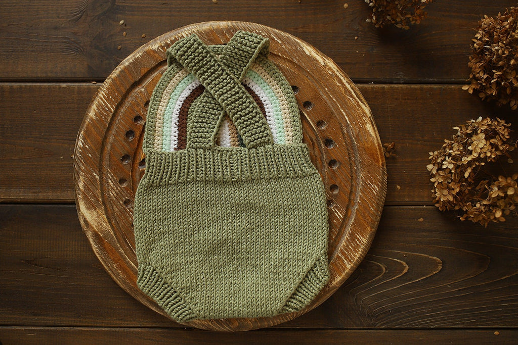 Newborn Knit romper,Newborn Knited set,Newborn Hat,Newborn outfit,Newborn cap,Newborn photography,Pregnancy gift,Knitted newborn photo props