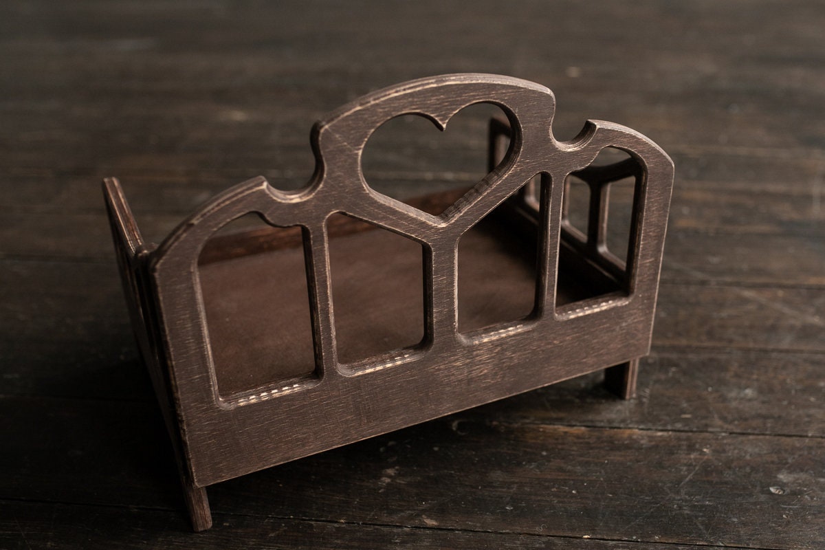 Newborn Wooden Bed,Real Wood Newborn Bed Prop,Newborn Photography Props,Newborn Photo Prop,Nursery Decor,Doll Bed,Rustic Wooden Bed