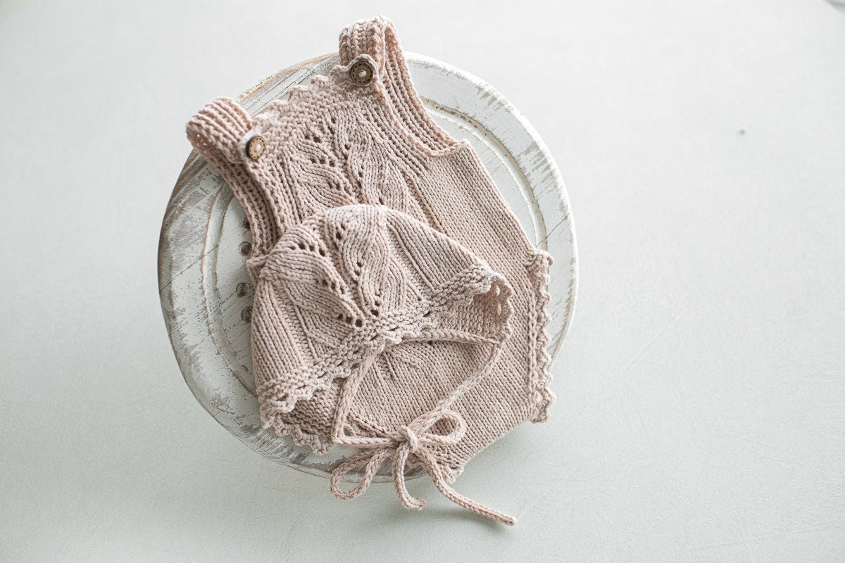 Knitted romper & bonnet,Newborn Photography Prop Set,Newborn photography outfit,Newborn girl photoshoot outfit,Pregnancy gift,Newborn props