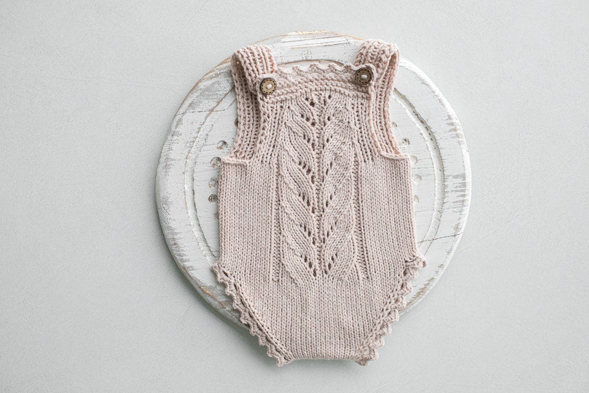 Knitted romper & bonnet,Newborn Photography Prop Set,Newborn photography outfit,Newborn girl photoshoot outfit,Pregnancy gift,Newborn props