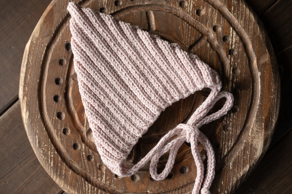 Newborn Knit romper,Newborn Knited set,Newborn Hat,Newborn outfit,Newborn cap,Newborn photography,Pregnancy gift,Knitted newborn photo props