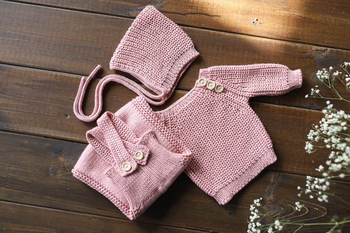 Newborn Knited set,Newborn Knit romper,Newborn Hat,Newborn outfit,Newborn photography,Pregnancy gift,Knitted newborn photo props