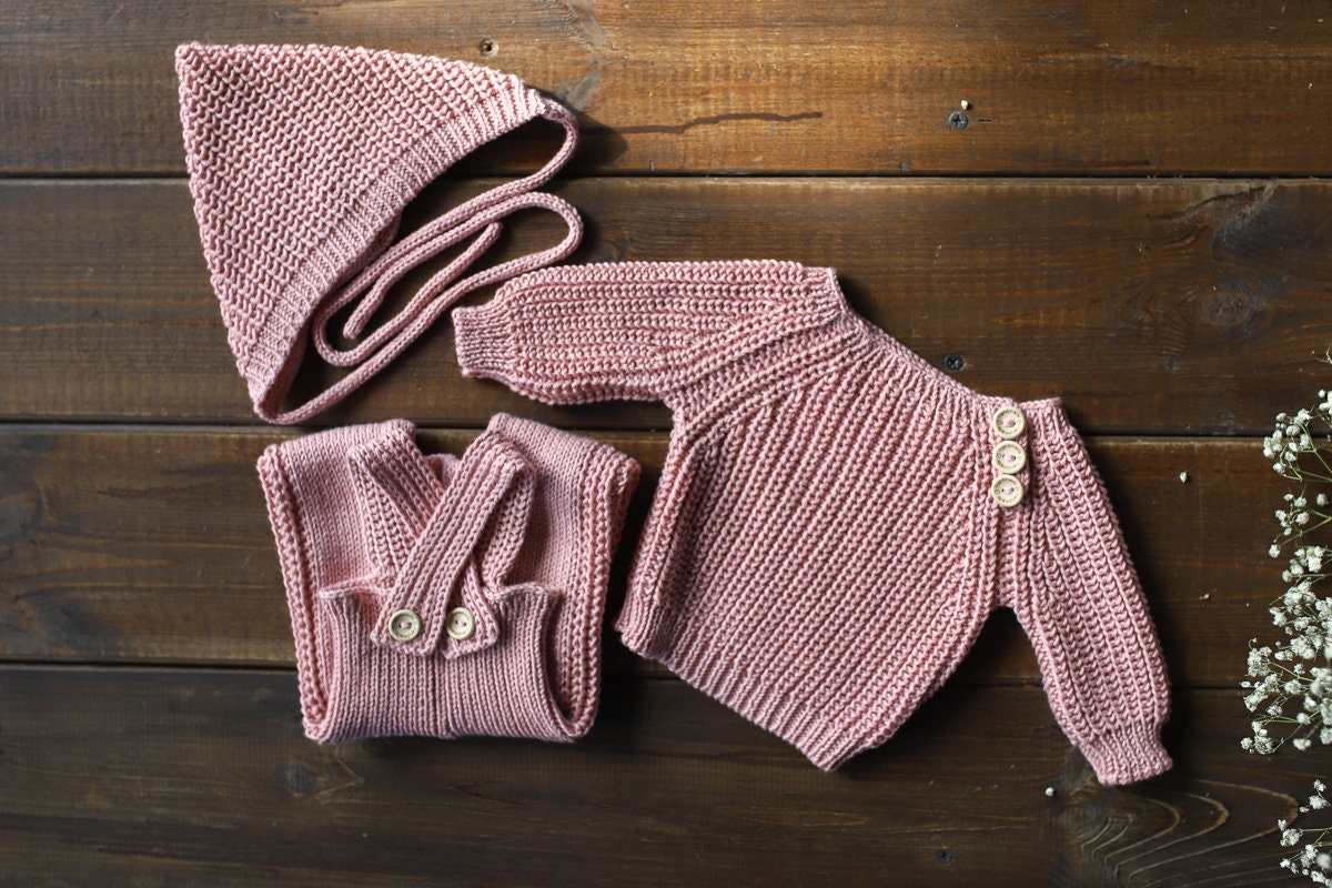 Newborn Knited set,Newborn Knit romper,Newborn Hat,Newborn outfit,Newborn photography,Pregnancy gift,Knitted newborn photo props
