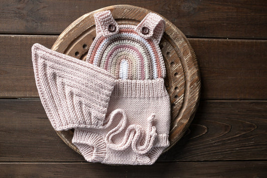 Newborn Knit romper,Newborn Knited set,Newborn Hat,Newborn outfit,Newborn cap,Newborn photography,Pregnancy gift,Knitted newborn photo props